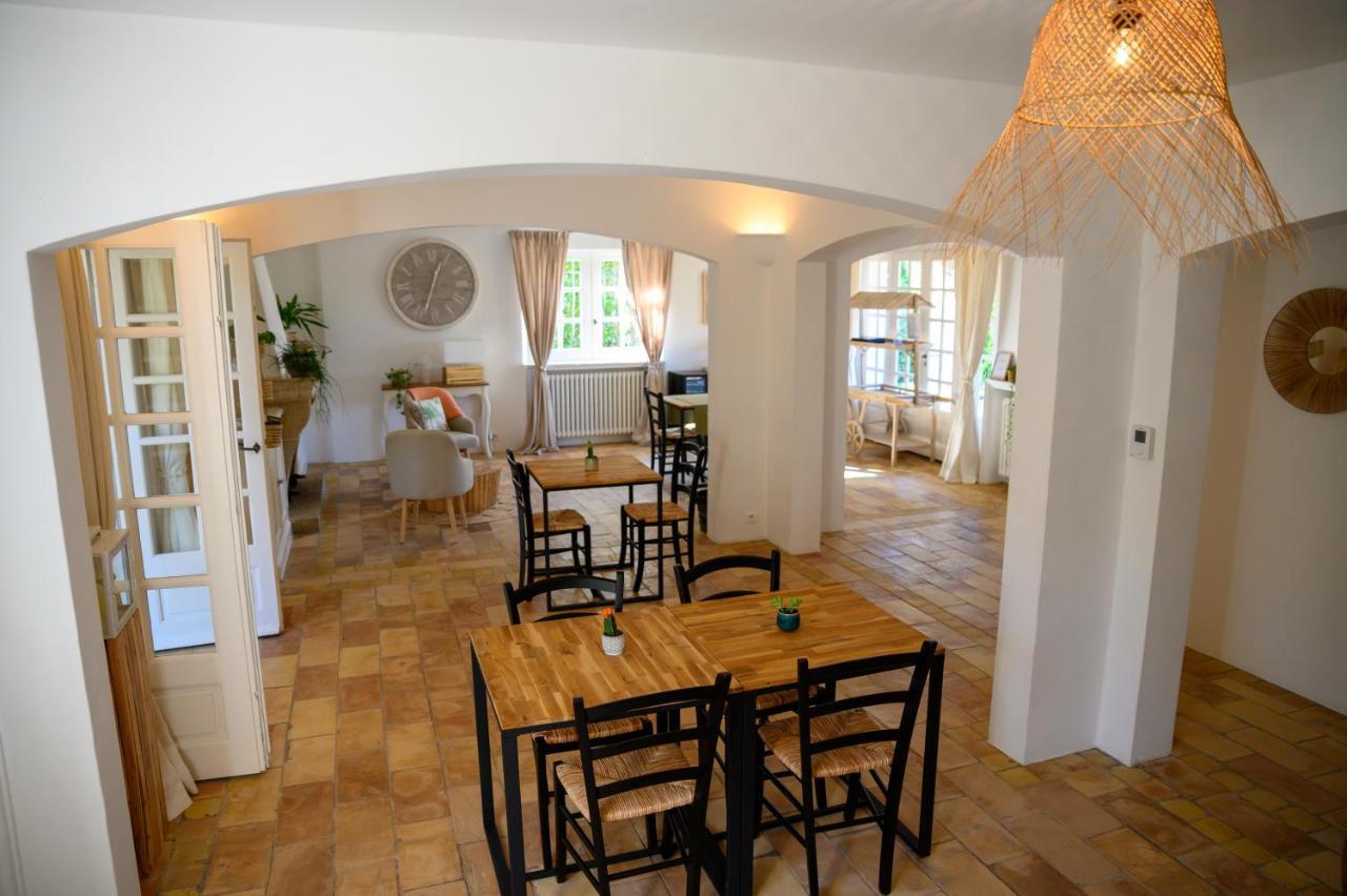 Le Mas De La Source Bed & Breakfast Mougins Exterior foto
